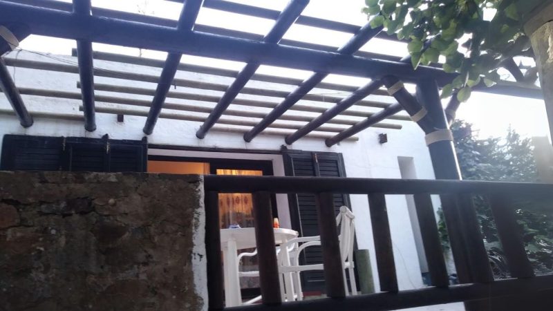 porche con pergola de madera